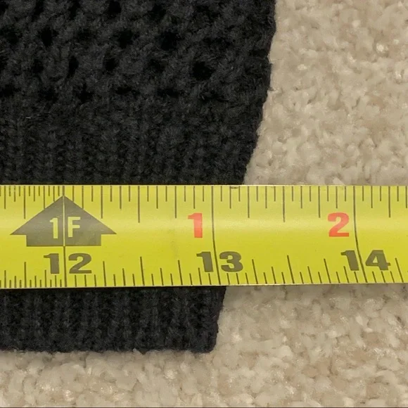 American Eagle Outfitters Black Floral Crocheted Halter‎ Top M - Picture 10 of 10